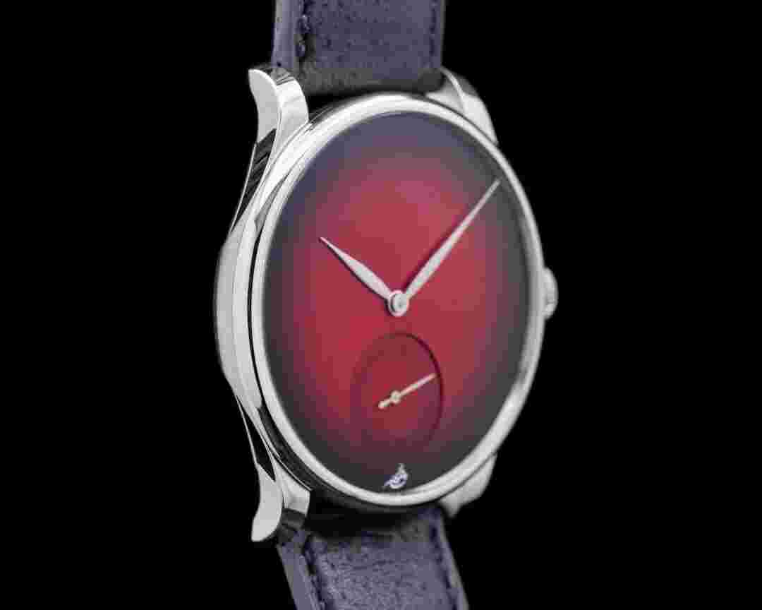 H. Moser and Cie. 2327-1209 Venturer Small Seconds XL Concept SS QATAR
