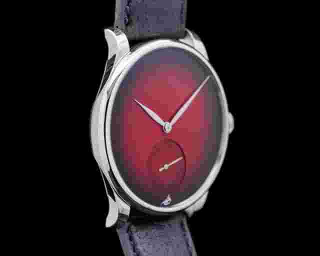 H. Moser and Cie. 2327-1209 Venturer Small Seconds XL Concept SS QATAR