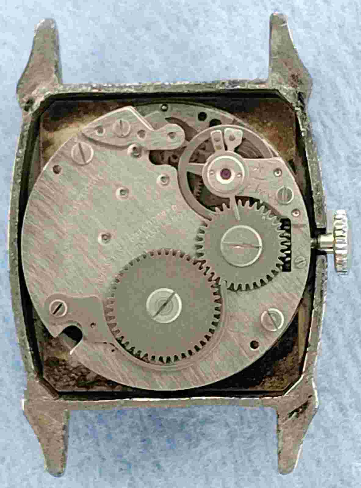 D1056 men Vintage Rouan Gemmed Gems Rectangle Tank Manual Wind Watch Parts lot