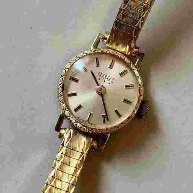Vintage PONTIAC "gadis rentenir" manual winding wrist watch