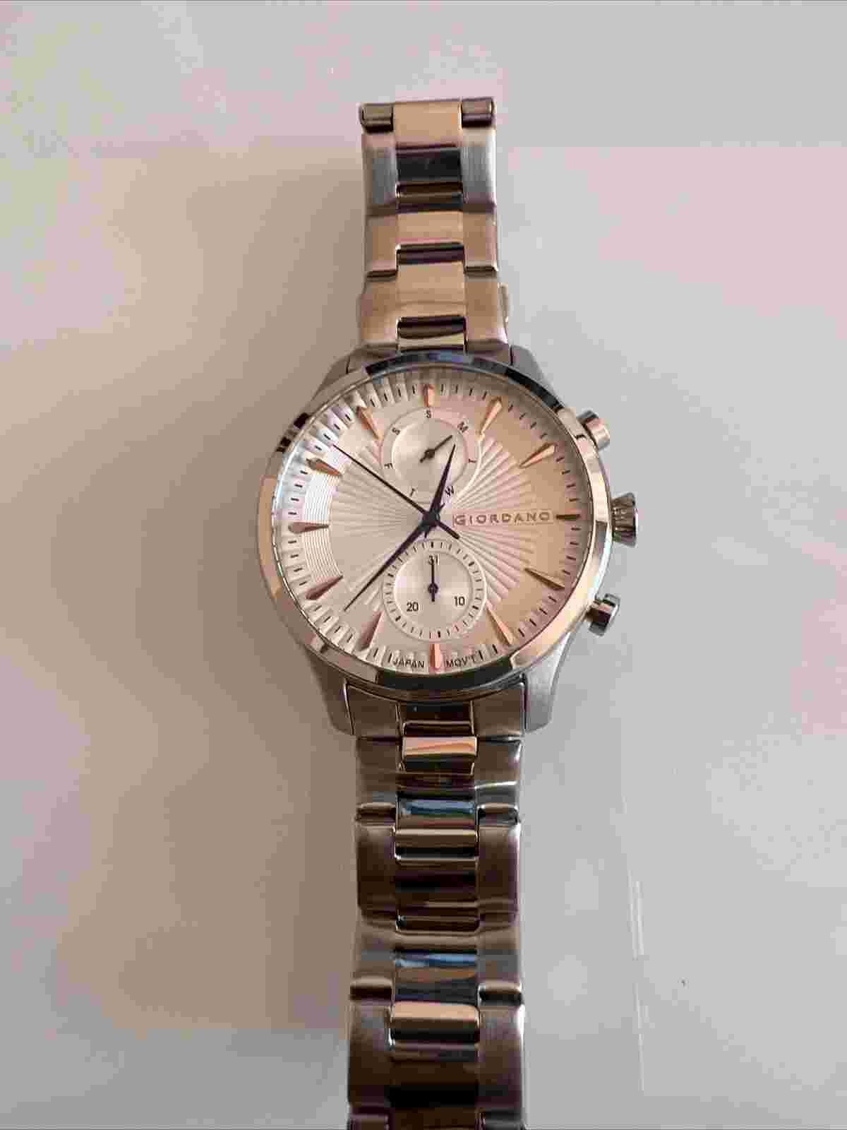 Giordano mens watch, day/ date, 43mm, stainless steel bracelet and Case.