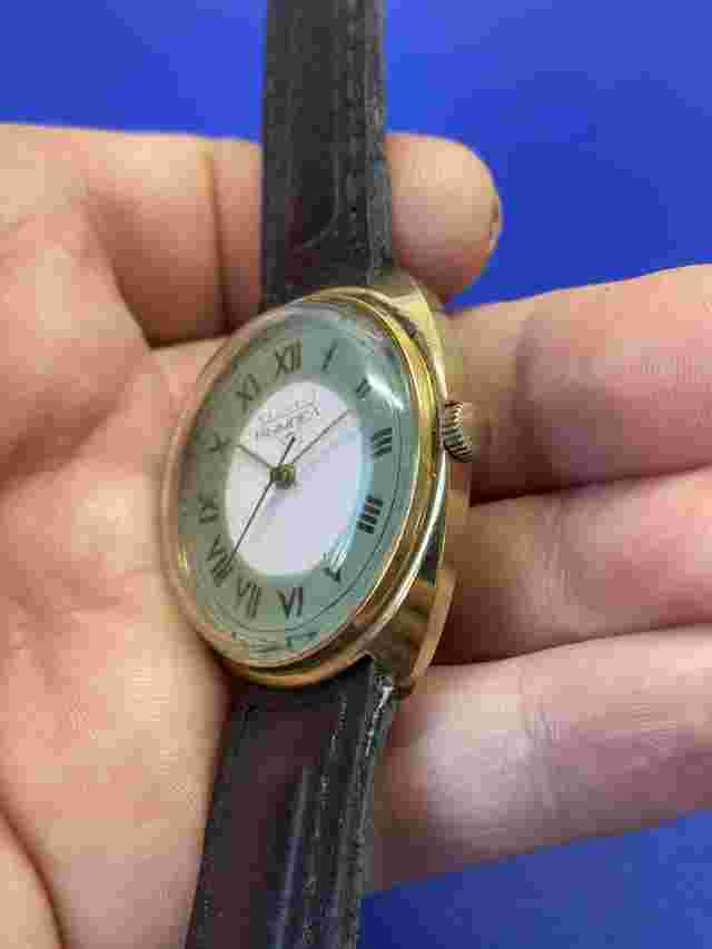 Vintage wrist mechanical watch raketa vympel 2609 ussr