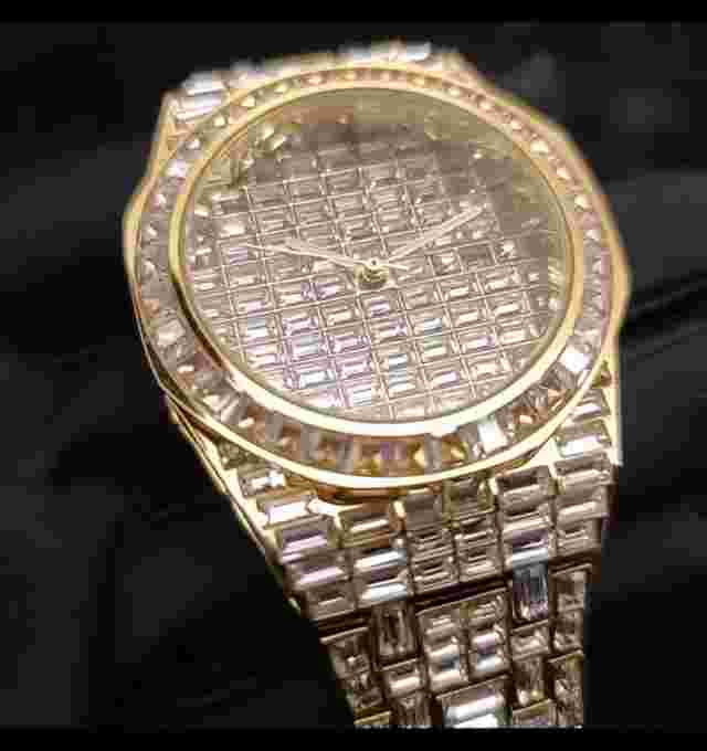 Reloj de Hombres con Pulsera en Acero Oro 14K Relojes Para Hombres Con Diamantes