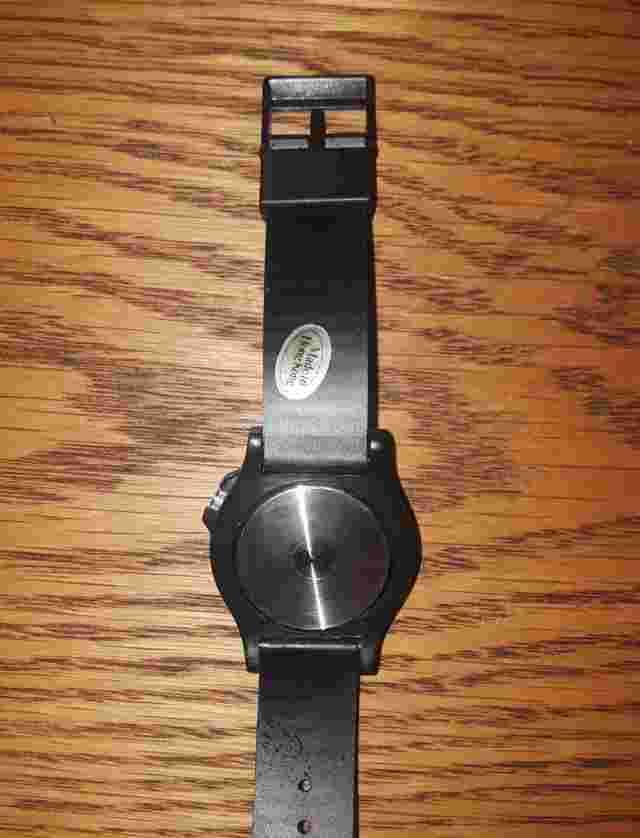 New 80s Style Suizo Green & Black McFly Quartz 30M Hong Kong Watch