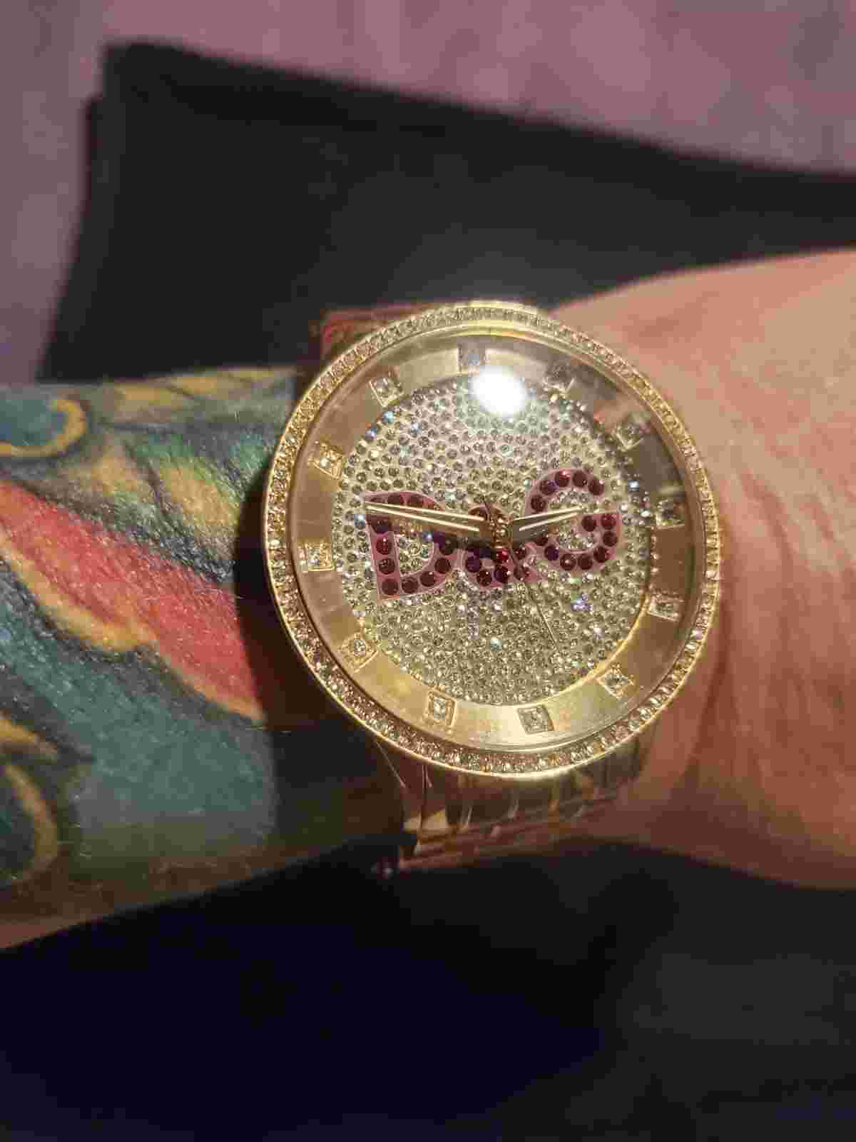 VERY RARE D&G DOLCE GABBANA DW0377 MEN/WOMEN PRIME TIME BLING CRYSTAL GOLD 46MM!