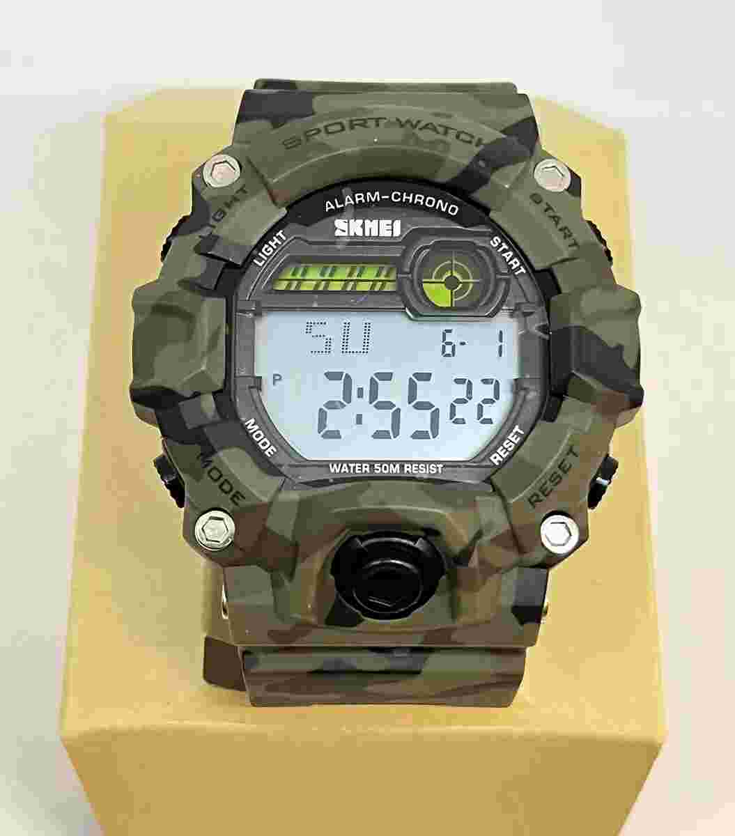 NEW Boys Camouflage LED Sport Wrist Watch • Waterproof Digital Military • NIB