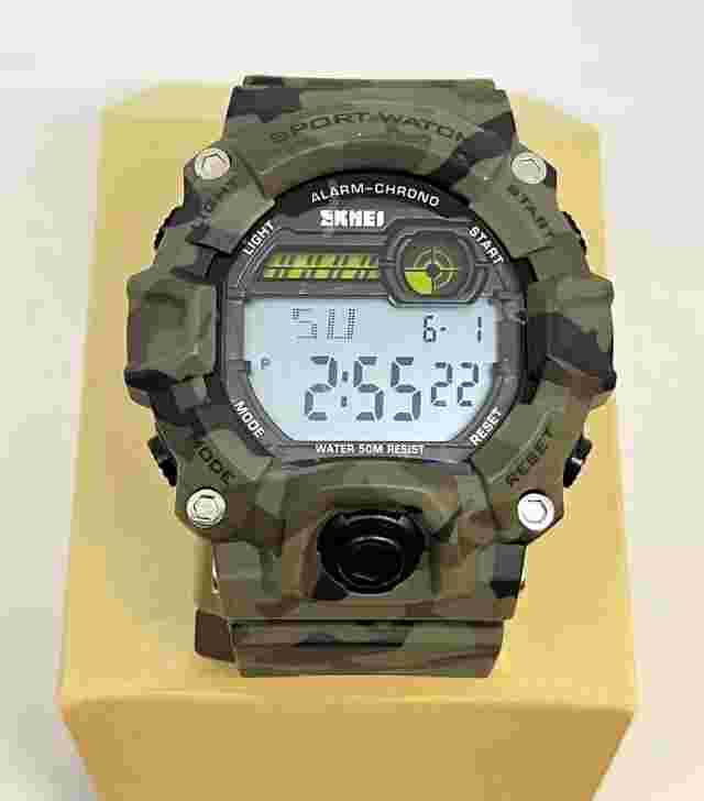 NEW Boys Camouflage LED Sport Wrist Watch • Waterproof Digital Military • NIB