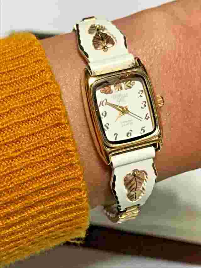 Black Hills Gold Quartz 12K Gold Leaves Diamond Dial Ladies Dress Watch Works