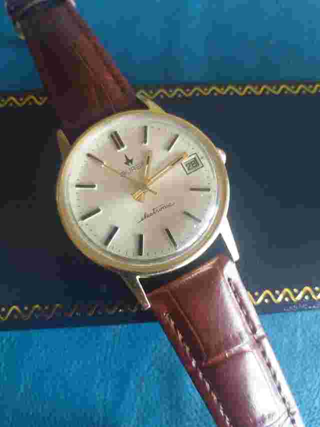 Buren Electronic Gent's Watch. Very Rare to Find.Mechanical-Battery Working cond