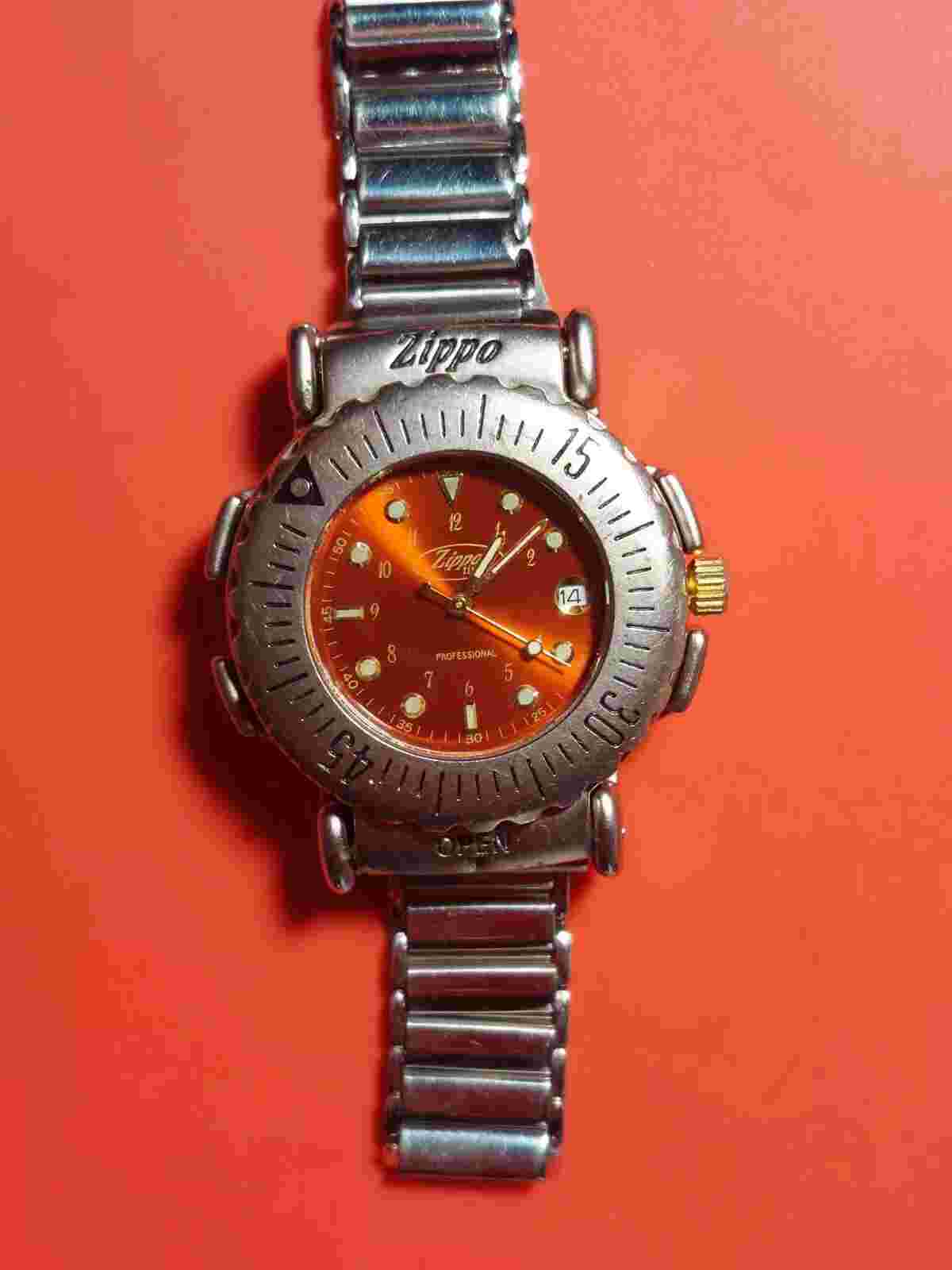 Zippo 39mm Vintage Quartz Wristwatch w Compass, Box and Orange Dial