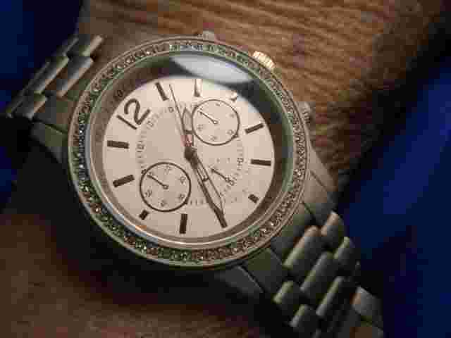 BIJOU BRIGITTE RHINESTONE BIEGE Tone METAL DEPLOYANT BAND VINTAGE WATCH  A20