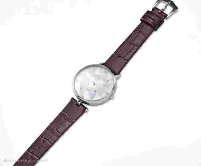 Brand NEW- NEVER WORN - Bolvaint Paris Vainui Mother Of Pearl Ladies Wrist Watch