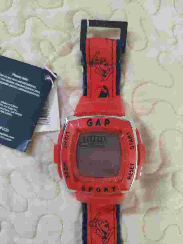 KIDS GAP SPORT WATCH DIGITAL QUARTZ Red NEW