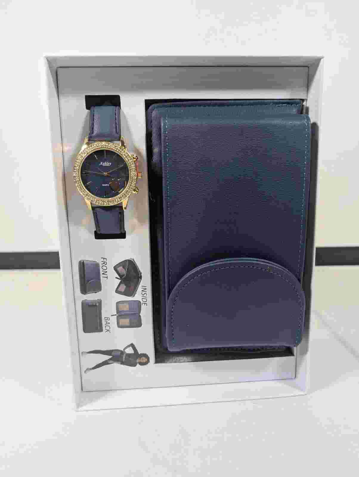 Women's Easy Reader Navy Watch Matching w Perfect Navy  Wallet which Holds phone