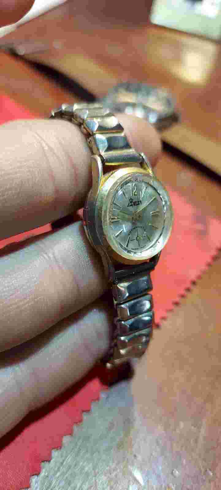 Lord Nelson Antimagnetic Gold Tone Ladies Watch Vintage 1960s