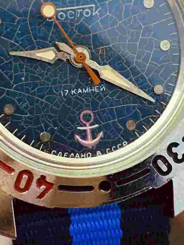 WOSTOK KOMANDIRSKIE MINI 2409A MEN'S WRISTWATCH USSR #7139