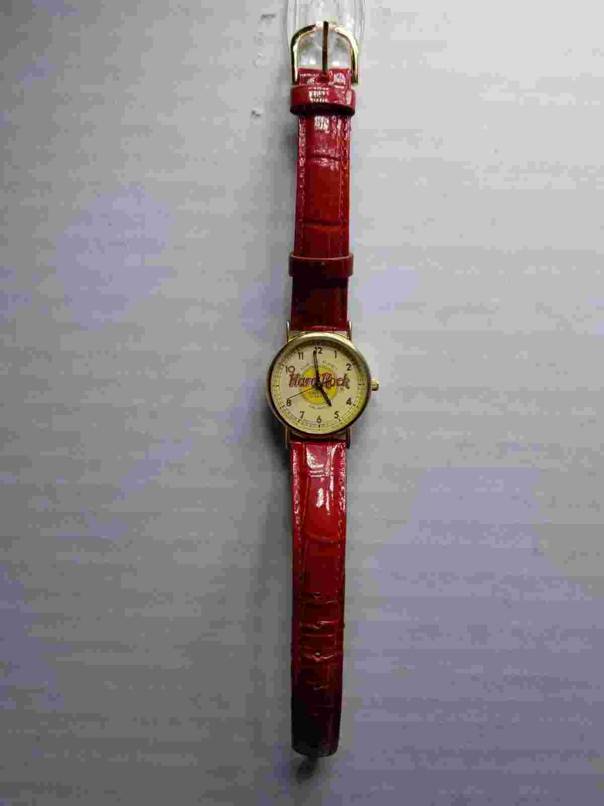Hard Rock Cafe Watch Orlando Gold Tone Case Red Leather Band Works