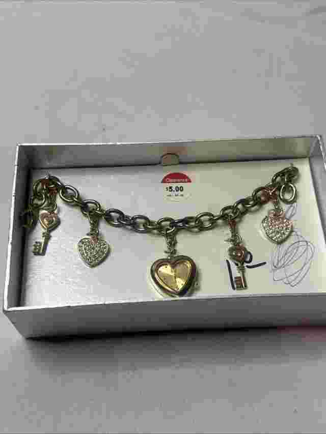 MZ Berger Gold Tone Charm Bracelet Heart Watch GEN501 245 PC21 New in Box NIB