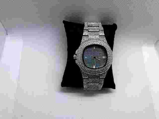 Women SILVER Quartz Watches Diamond Square Stainless Steel Case Ladies Watch