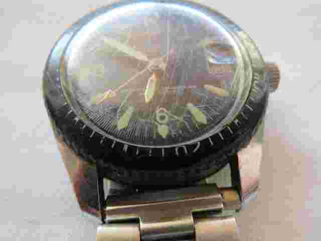 Vintage Basis Newport Marine Diver Watch with Stainless Steel band Swiss T