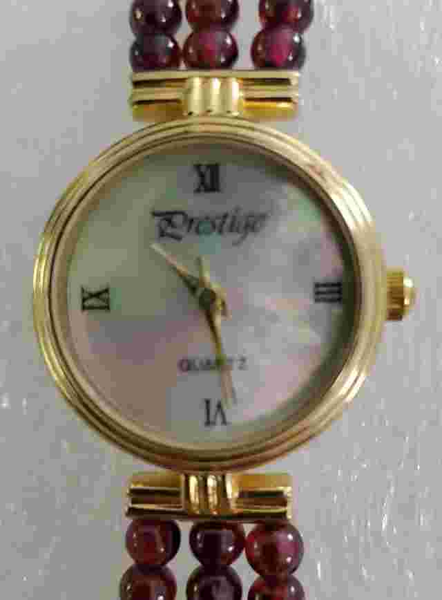 Prestige Vintage Quartz Women's watch Fashion band Working Good