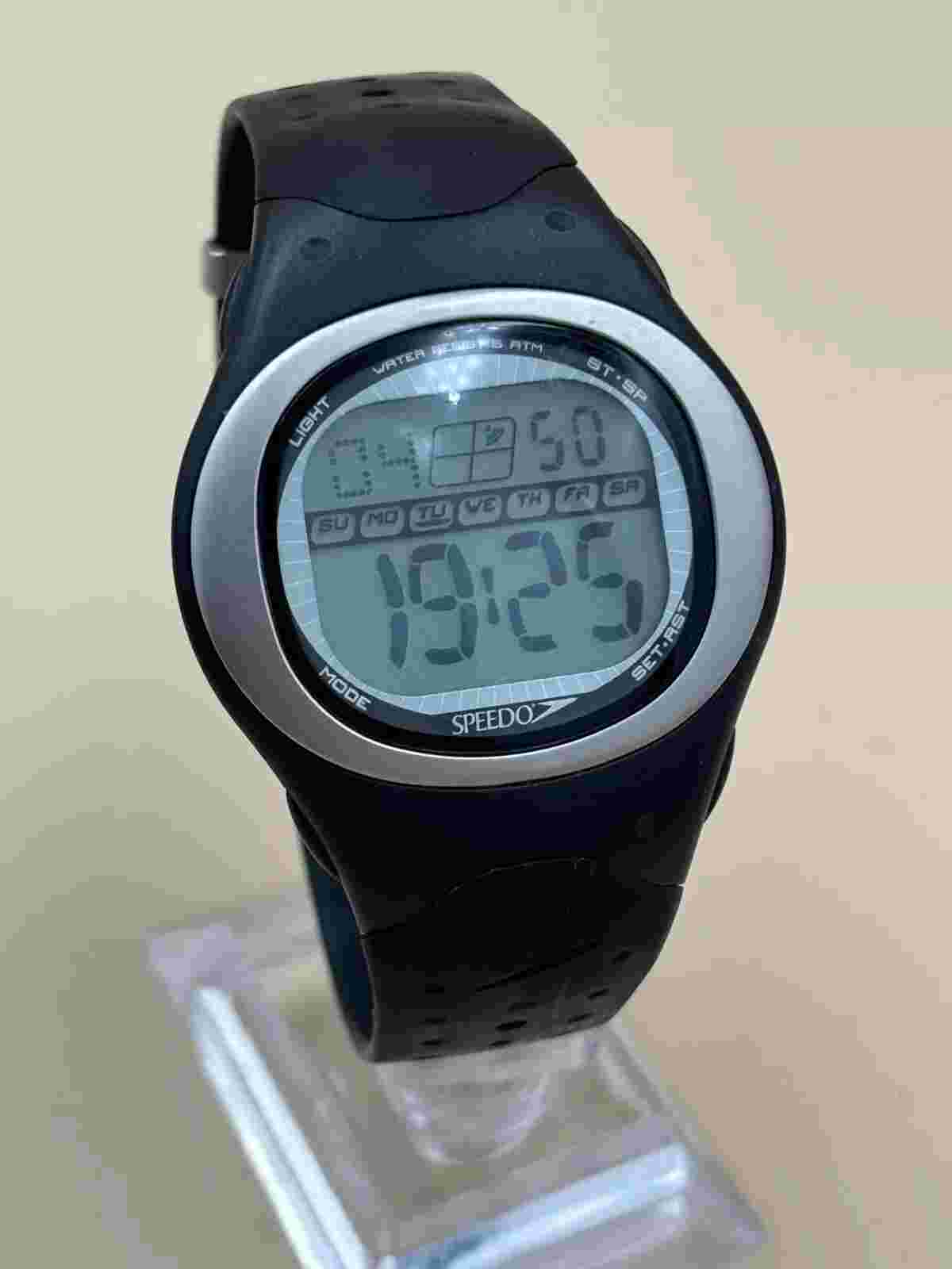 Speedo aquatrim ADXG01 men`s sport digital watch LCD display RARE watch 5ATM