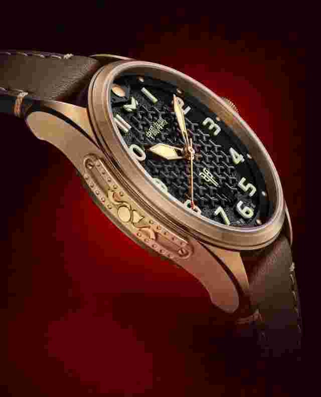 Sea-Gull Victorious General Rabbit Automatic Watch 43mm in Leather Braclelet