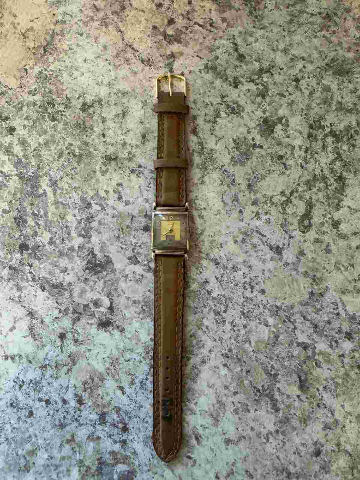 Rima Rectangular Gold Vintage Watch