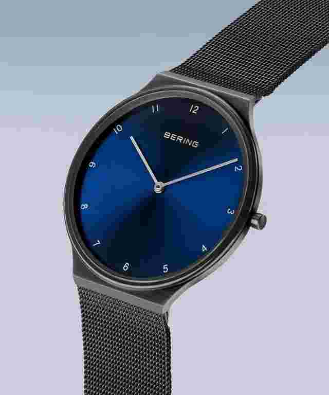 Bering Watch Ultra Slim Collection 40mm 18440-227 Black