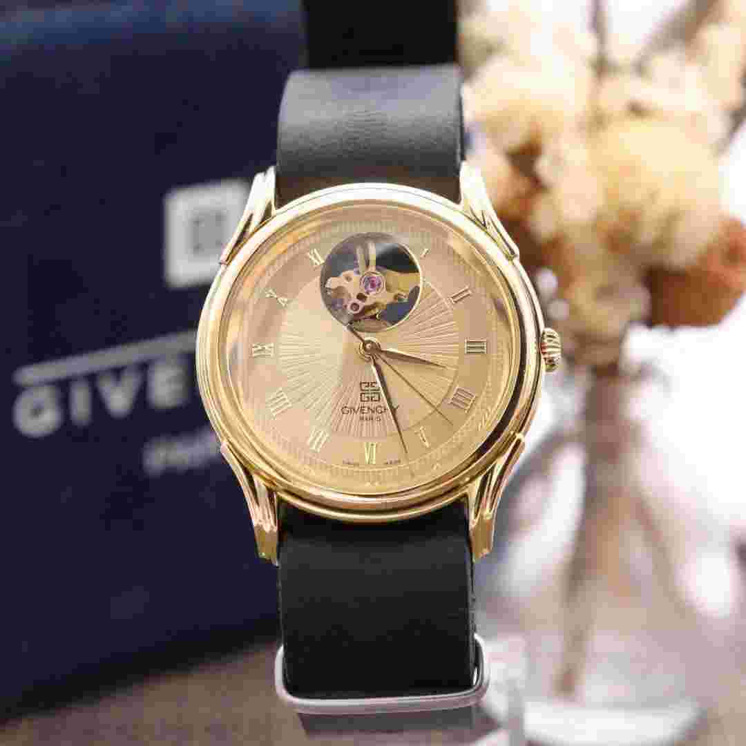 GIVENCHY Black Gold Watch Working Used Excellent+ Japan N04