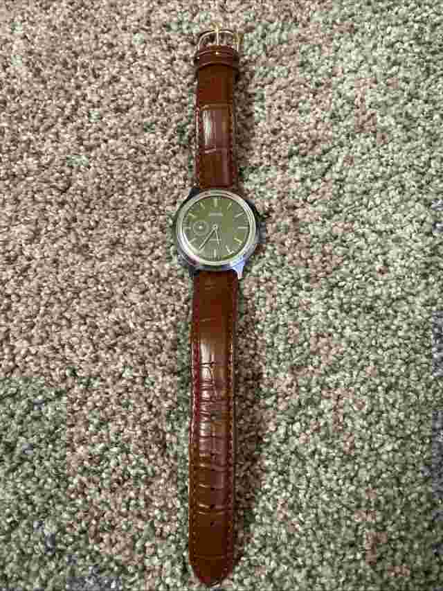 Beautiful Boctok Mechanical Wind-Up Green Wristwatch