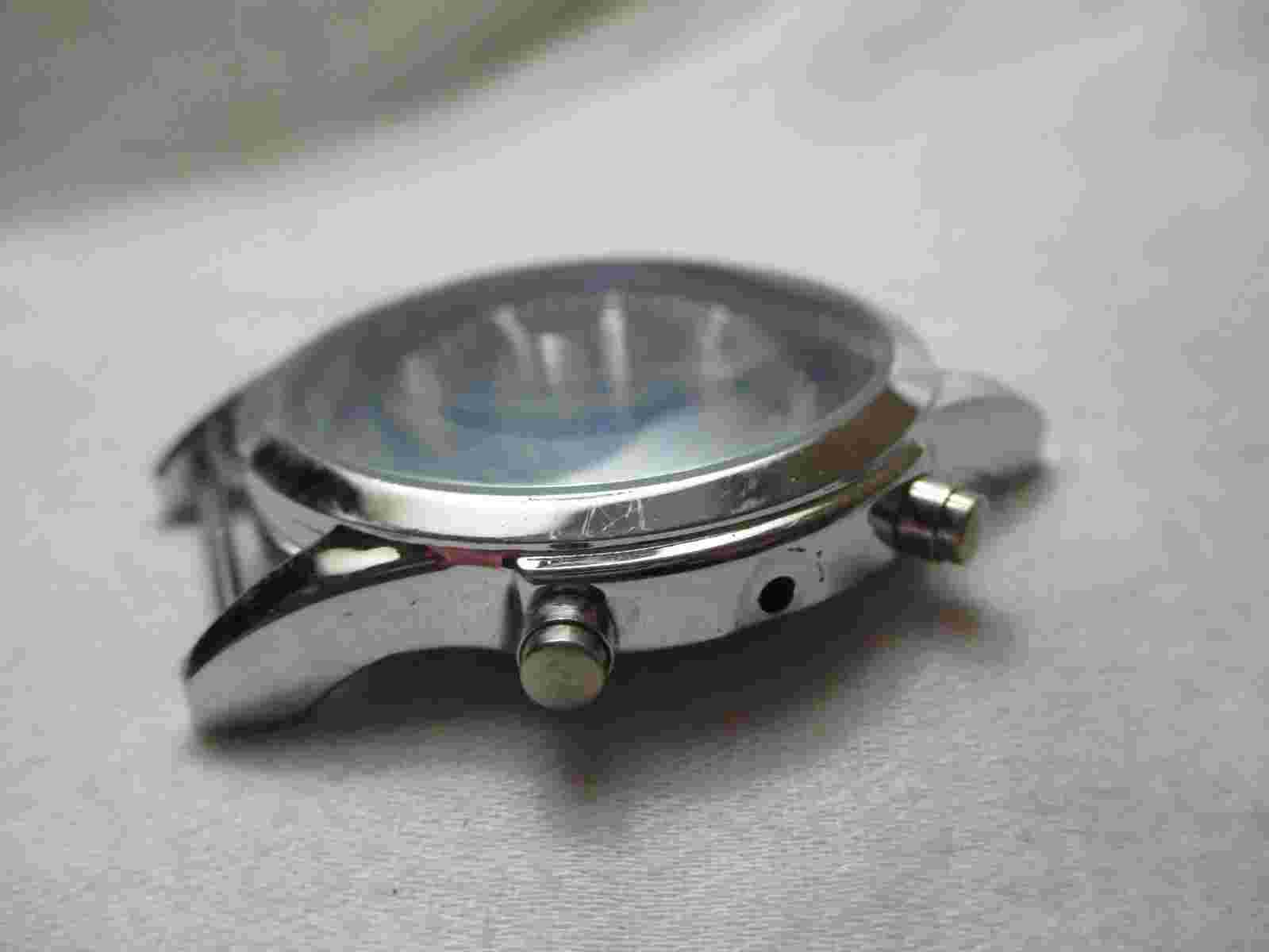 Yazole 271 Watch WR 200M Silver Tone Round Blue Face FOR REPAIR