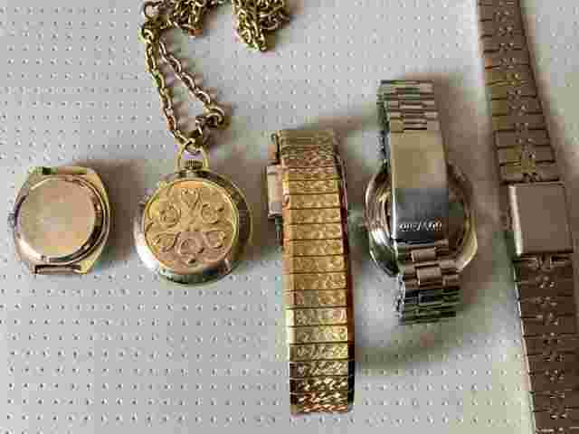 Lot of 5 Vintage Untested Mechanical Ladies Watches Sold As Are, Parts/Repairs