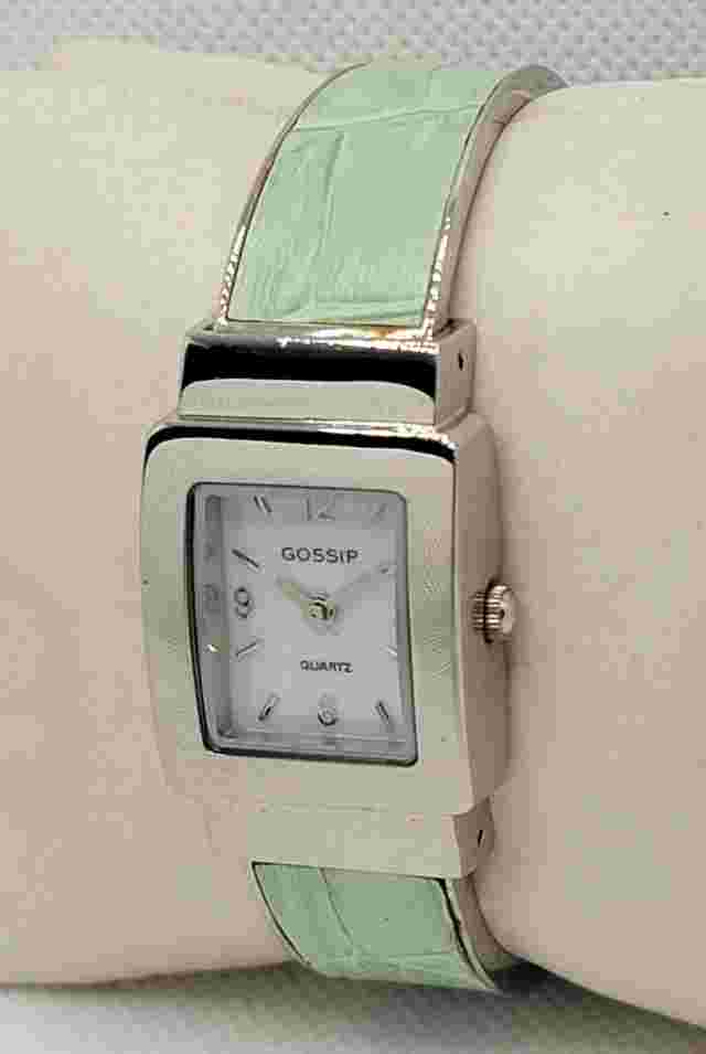 Ladies Gossip Elegant Rectangle Silver Tone Green Cuff Bracelet Analog Watch F8
