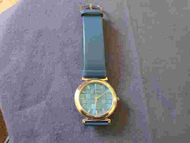 #682  unisex all blue ARIA quartz watch