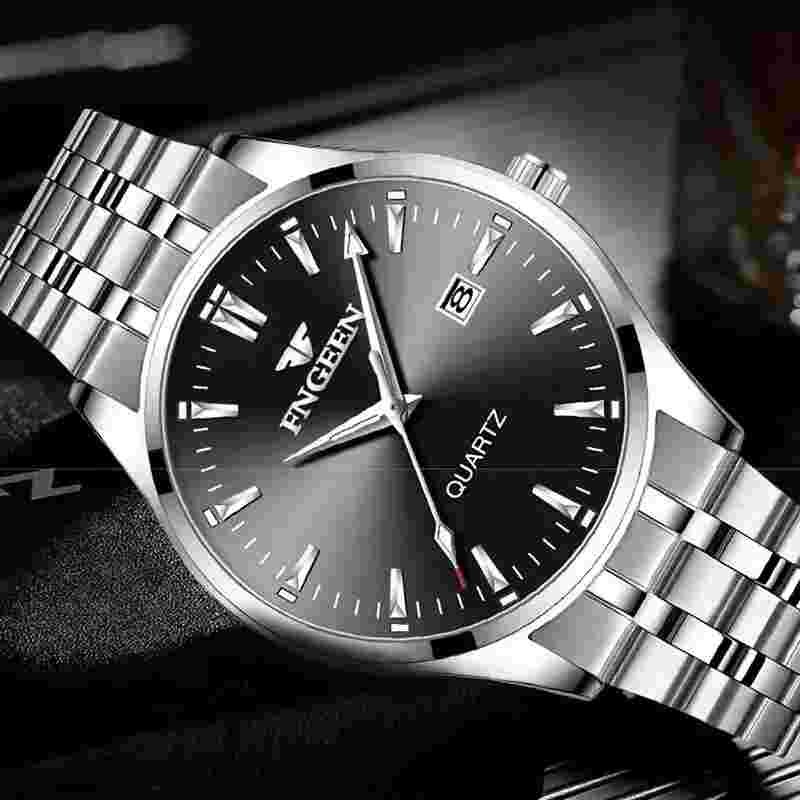 MEN'S 39MM  STAINLESS STEEL. BLACK DIAL QUARTZ DATE WATCH