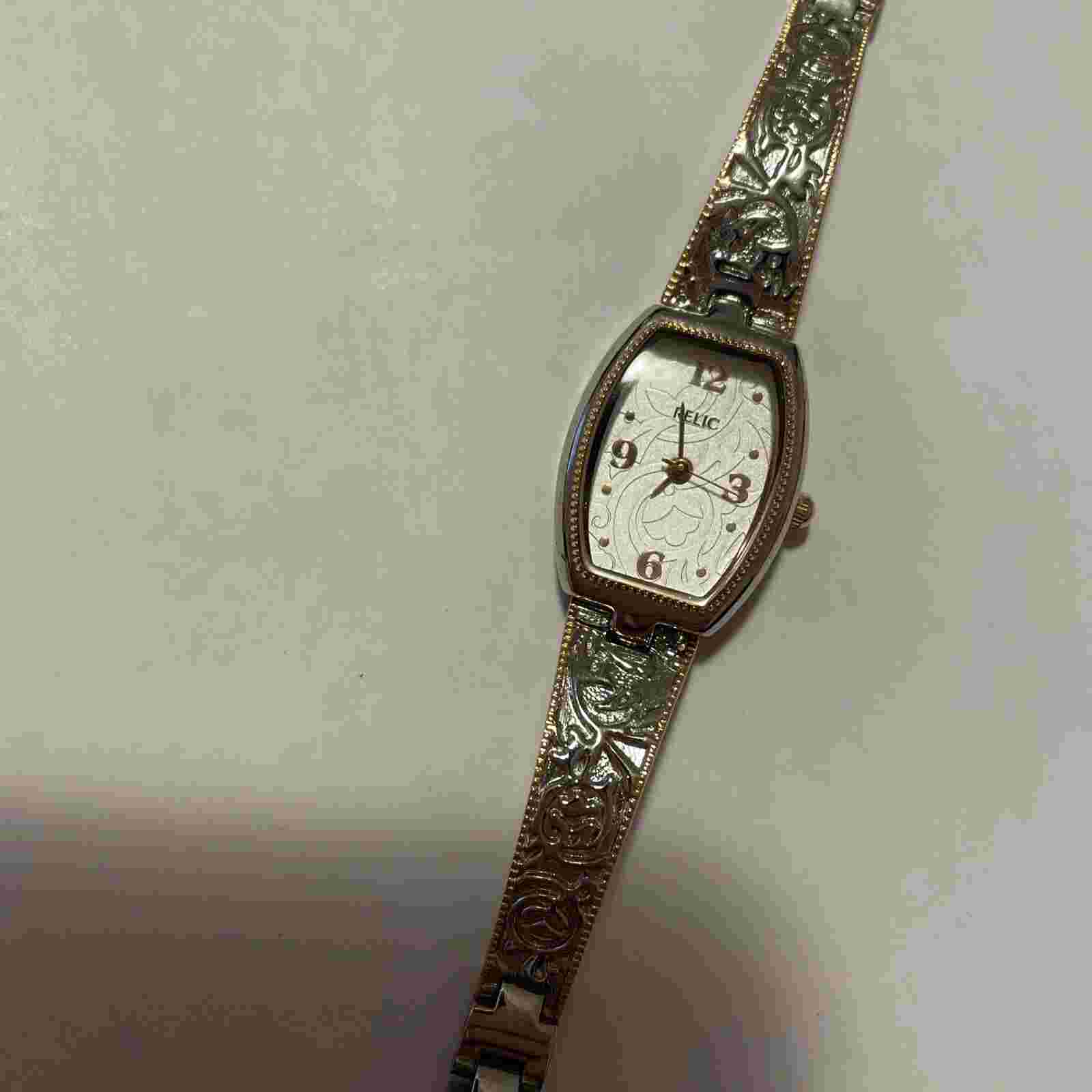 Relic ZR33535 Two Tone Quartz Analog Women's Watch Sz. 6” Untested