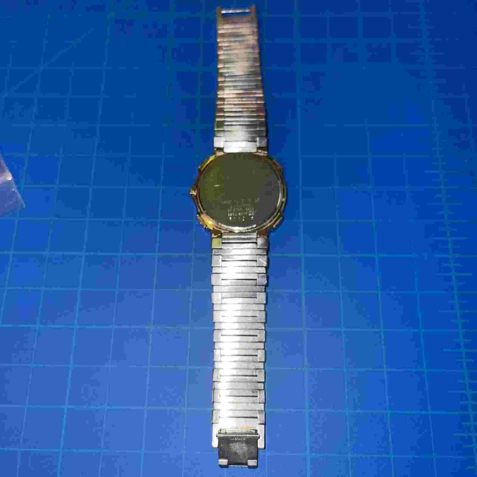 Vintage Jean Lassale 9552/6010  Mens  Gold Thin Dress Watch Works W/case & Links