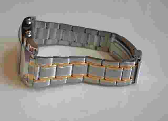 Men's Gold & Silver Finish Fashion 2 Time Zone (Dual Time) Dressy Casual Watch
