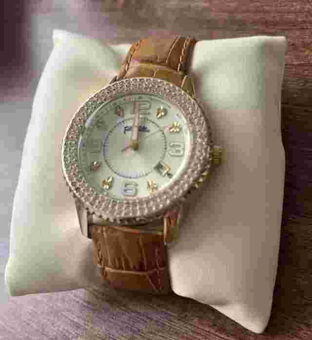 GENUINE FOLLI FOLLIE WATCH W/ DATED AUTHENTICITY CERTIFICATE CARD 503