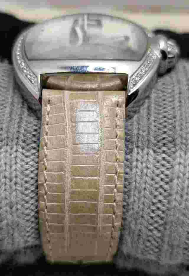 Designer Bruno Banani Women's watch"Magic nobel"BR20541 With Swarovski crystals!