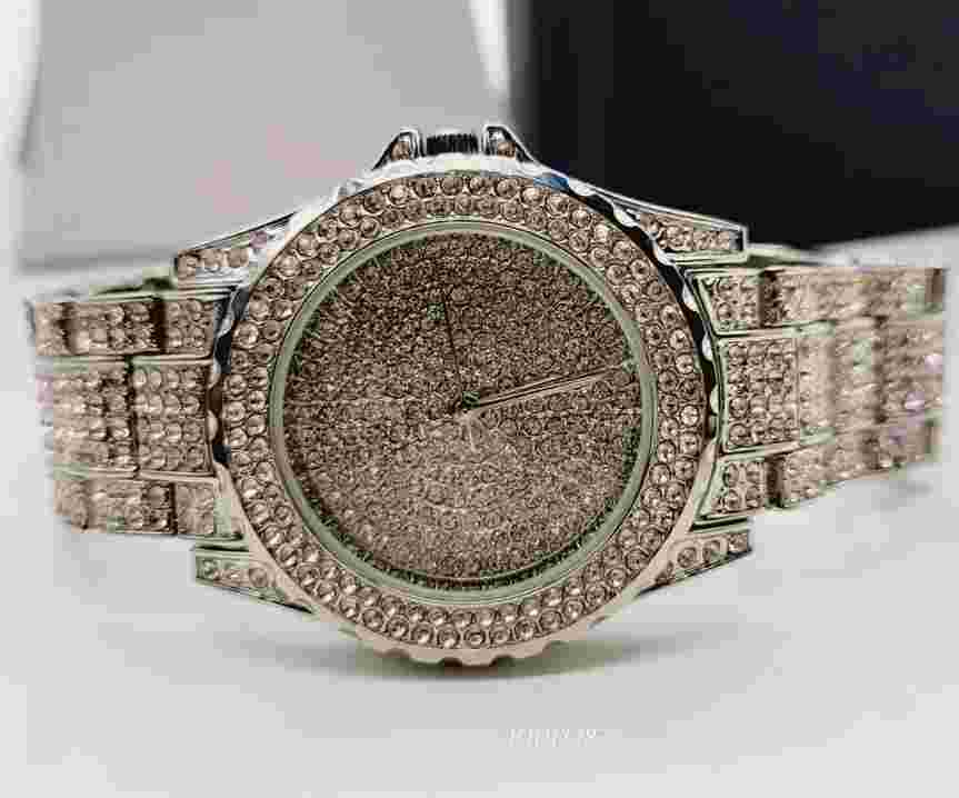 AVON Watch Woman's Sparkling Pink Swarovski Elements Silver tone NIB 2014