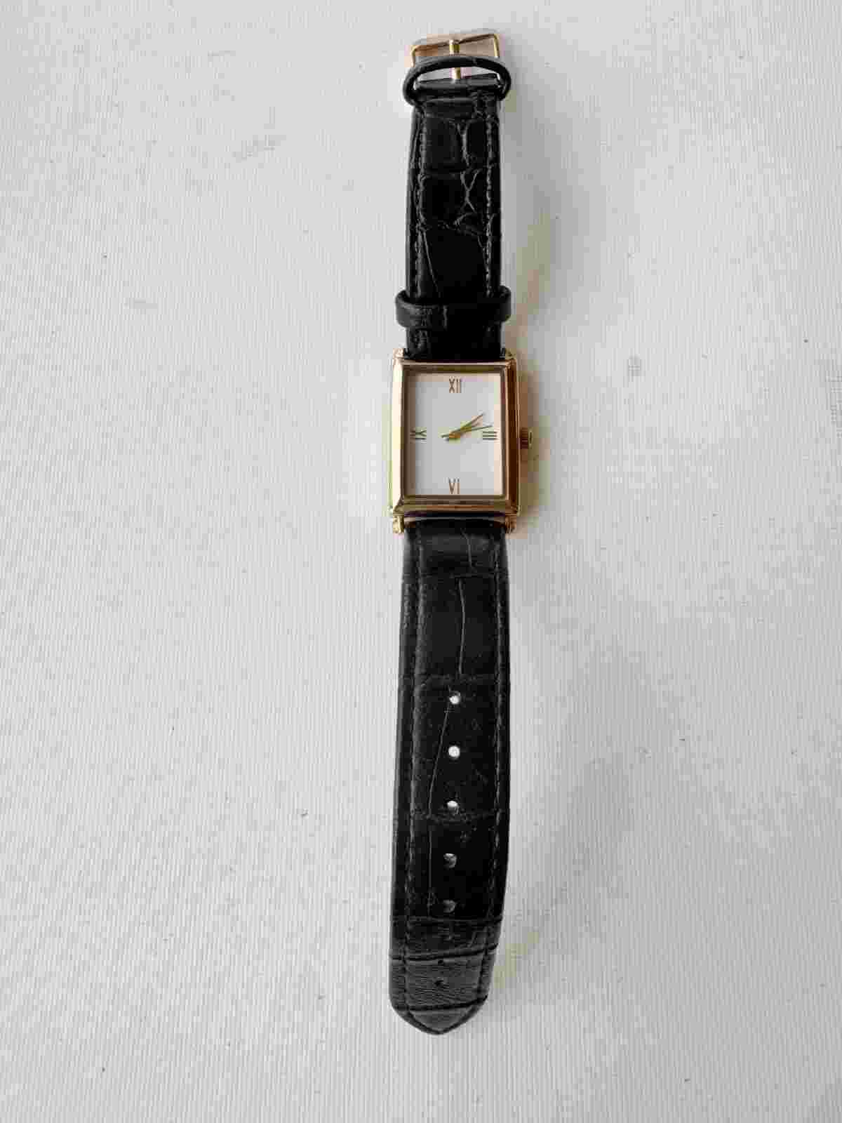 vintage h.m men's quartz watch 24mm case, running