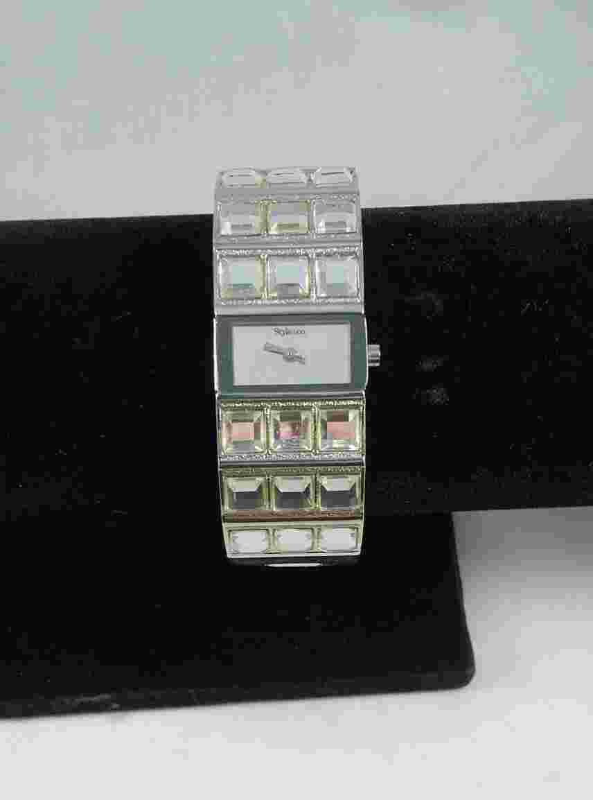 Style & Co Crystal Grid Square Face Silver Bangle Bracelet Watch SC1102 A126-07