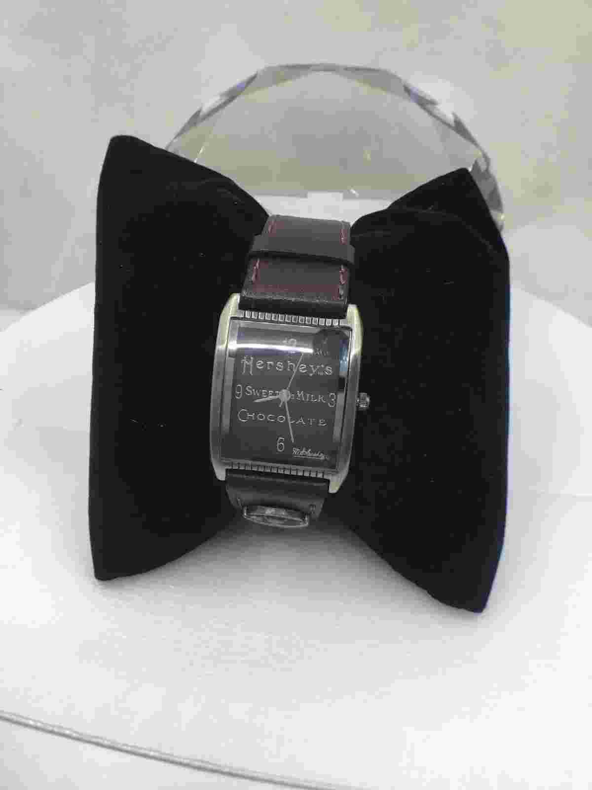 Vintage Hershey's Limited Edition Brown Leather Band Watch NO BATTERY