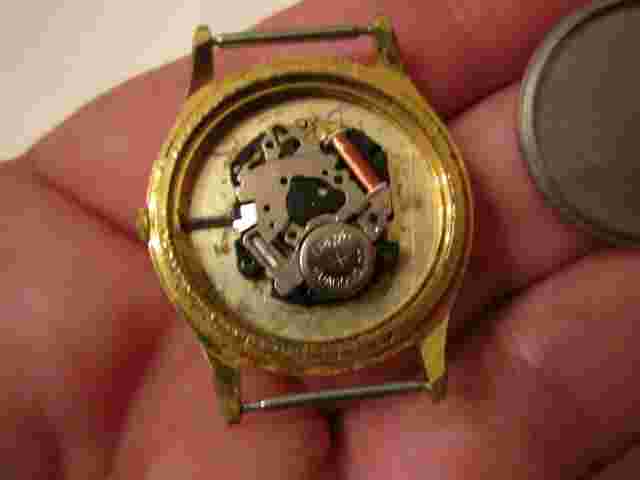 VINTAGE DISNEY MICKEY MOUSE WATCH NO BAND NOT WORKING FOR PARTS- OFC-12