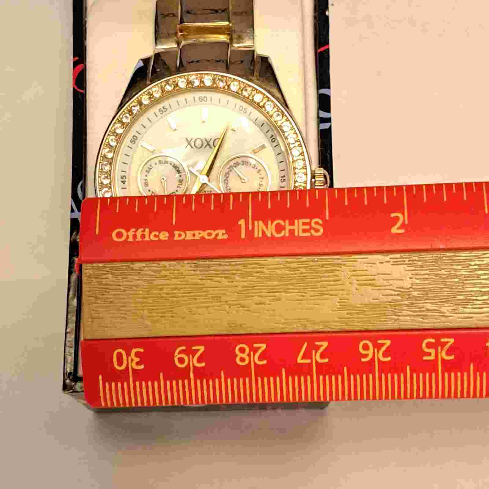 XOXO Women Gold Tone Wrist Watch Pearl Immitation Analog Rhinestones UNTESTED