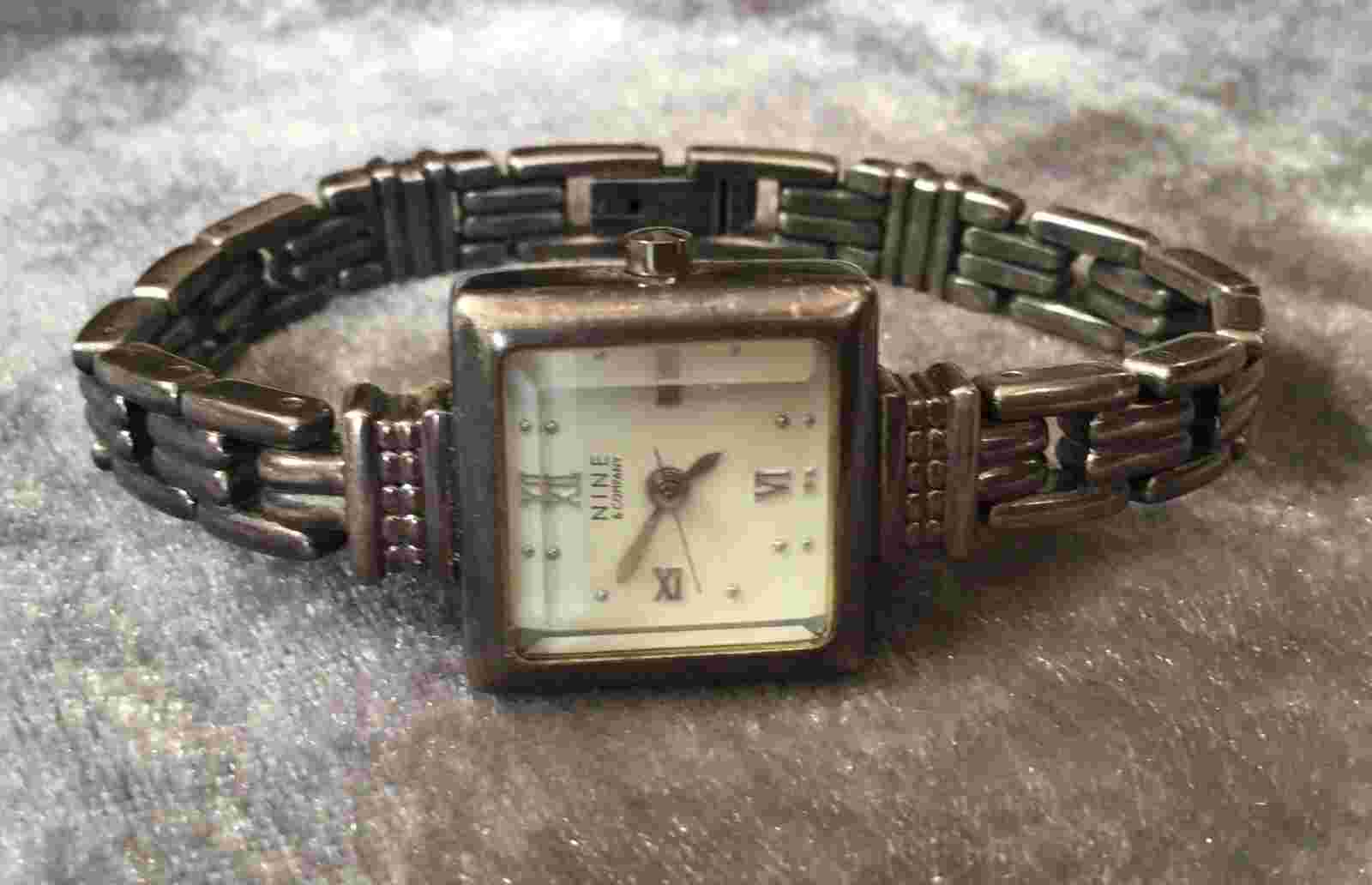 Nine And Company Ladies Square Silver Tone Watch Works/New Battery TAS
