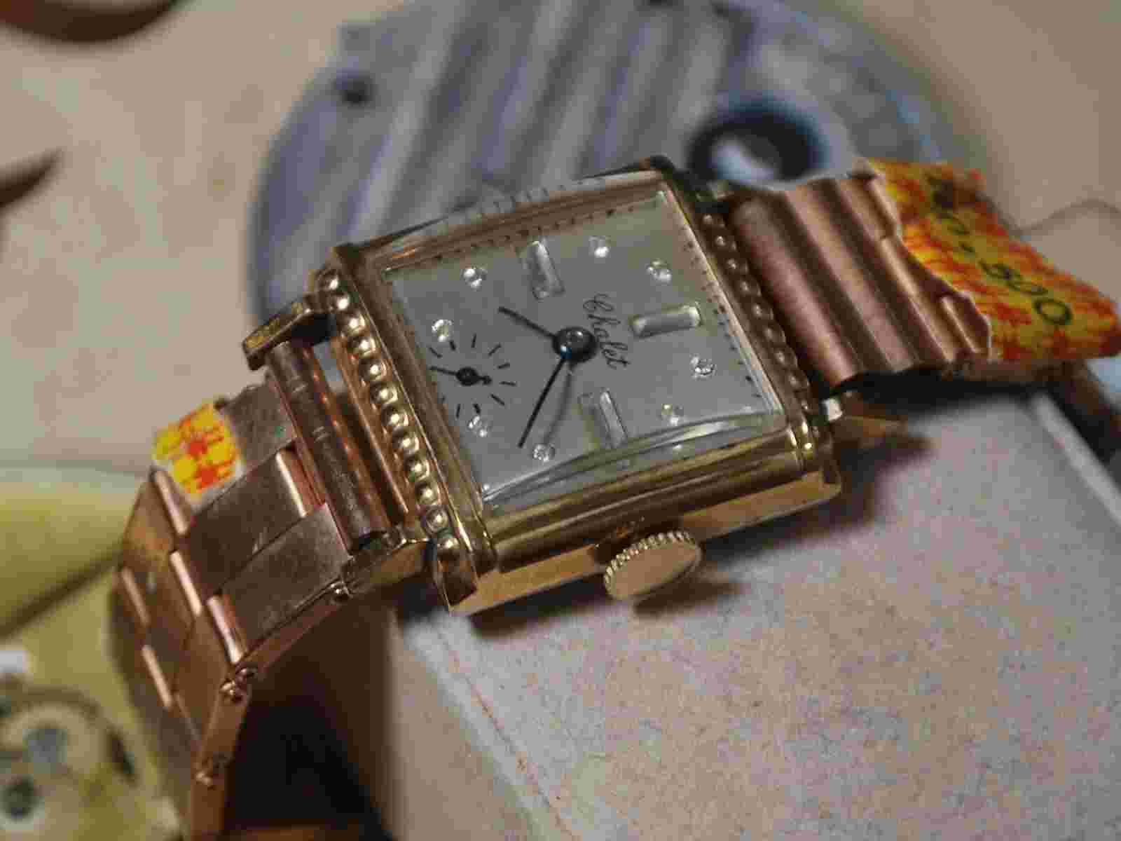 Vintage CHALET 10K RGP 15J Manual Wind Men's Mid-Size Watch --For Repair /Parts