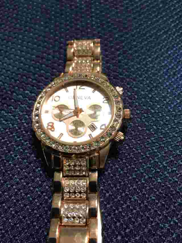 Women’s Geneva Watch Rose Gold Toned Gently Used, New Battery